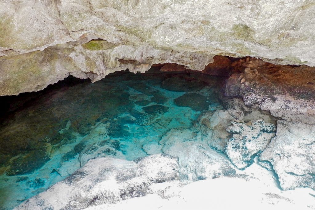 ALT="clear water of ogtong cave"