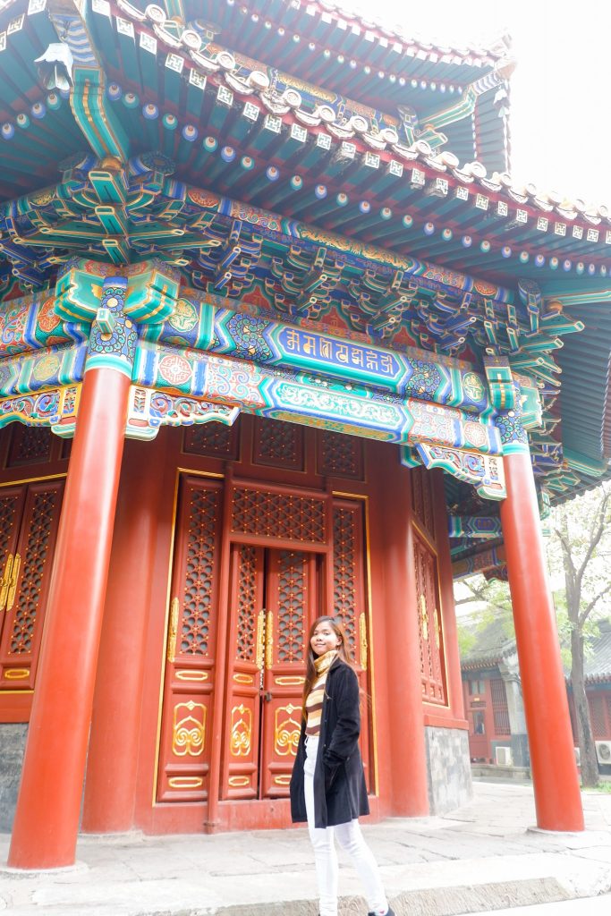 ALT="beijing travel guide yonghe temple china"