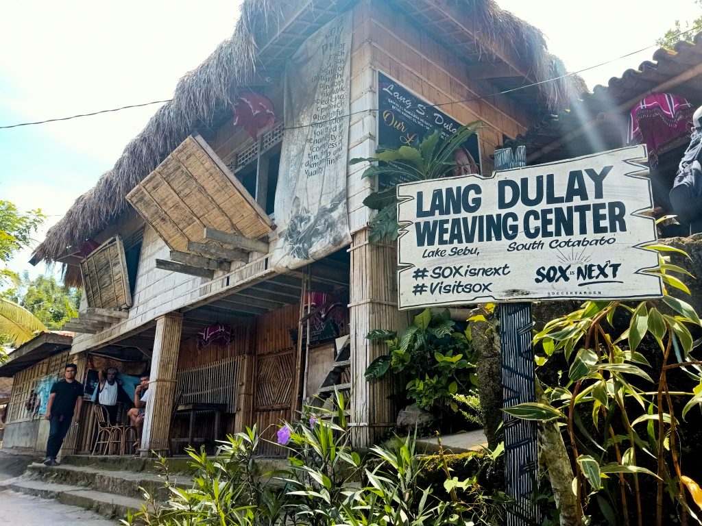 ALT="weaving center south cotabato sox"