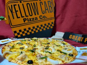Yellow Cab’s New Favorite: Chicken Alfredo Pizza