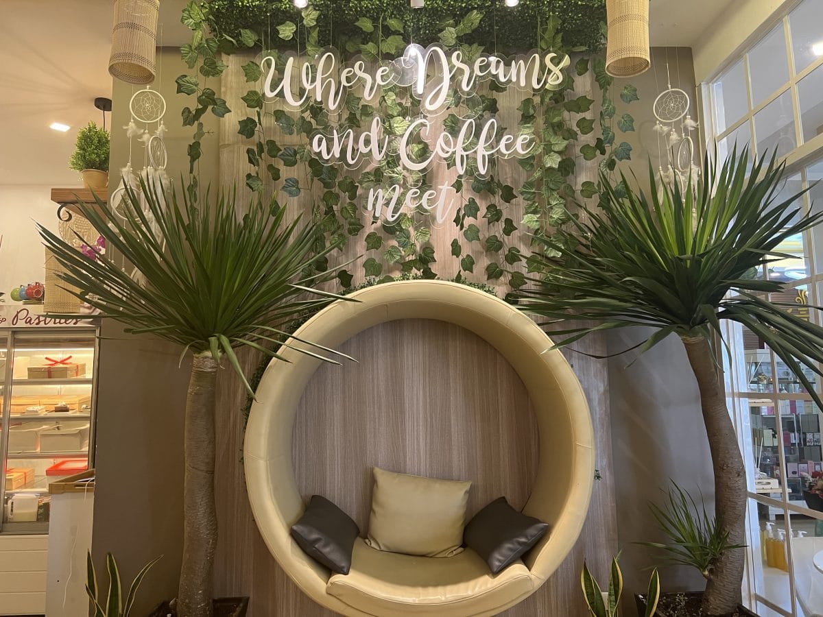 aesthetically pleasing coffee shop tagaytay