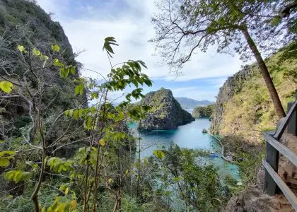 the viewing deck of kayangan lake