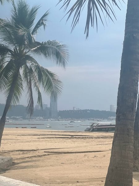 pattaya city beach during daytime