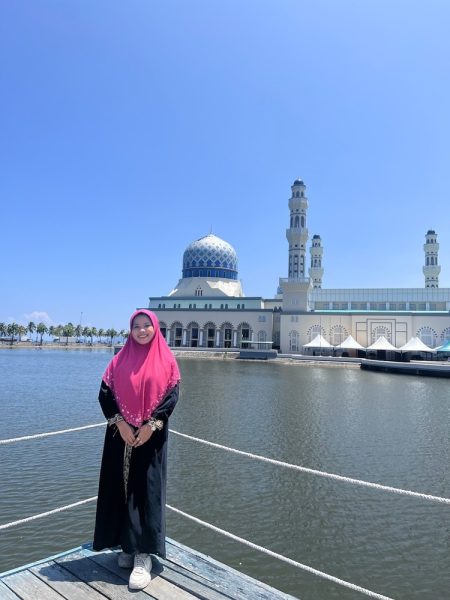 floating mosque kota kinabalu as a backdrop