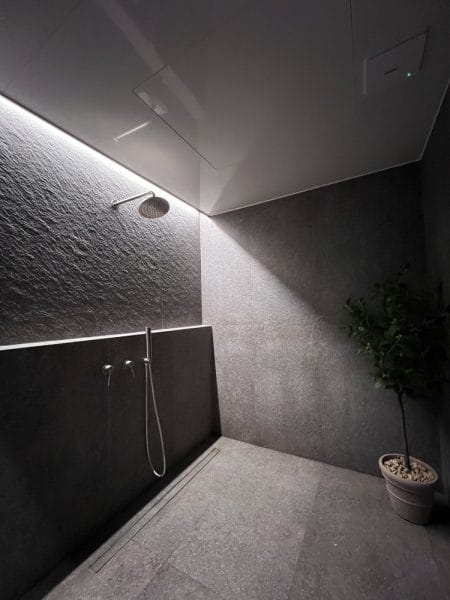 bathroomroom at deokseong house busan