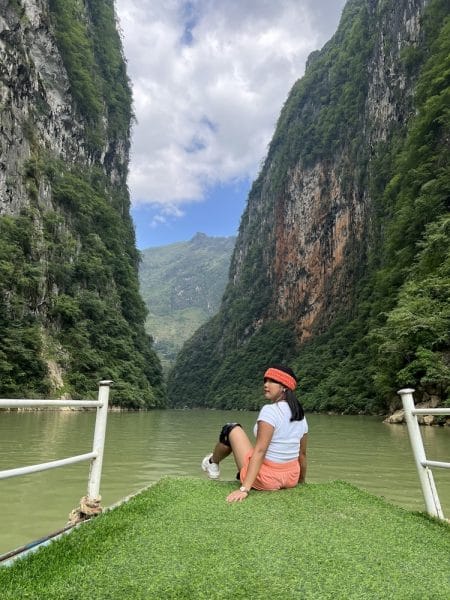 boat tour around nho que river vietnam